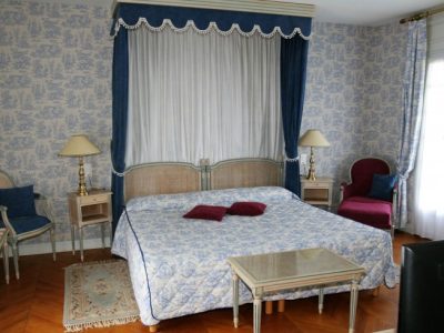 hotel-treport-Balcon-2-768x489